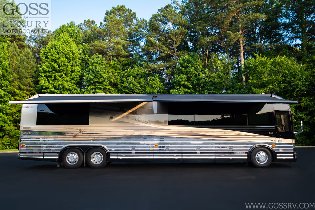 Luxury Motor Home - Sleeps 8 with 1 Full Bath