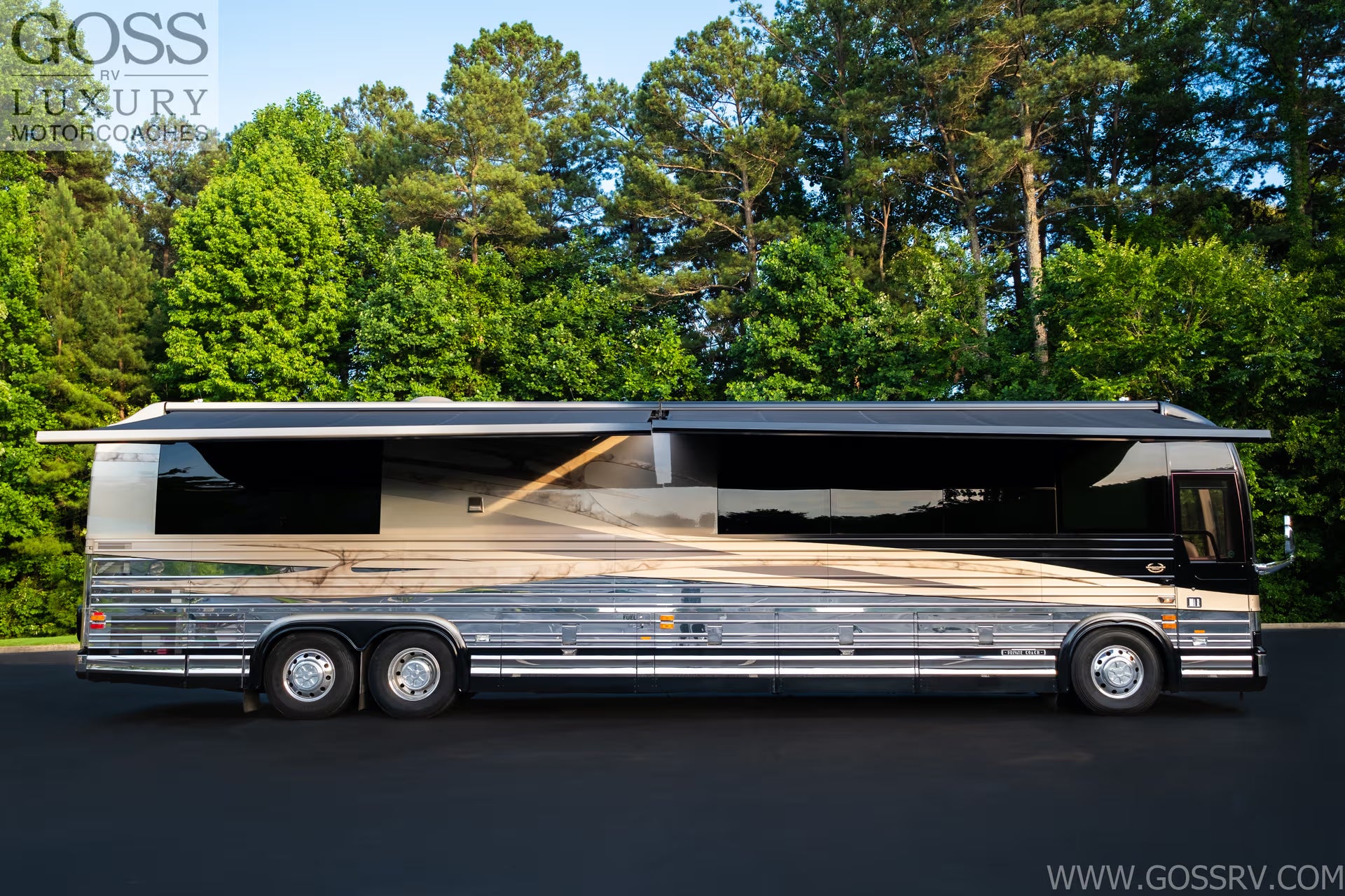 Luxury Motor Home - Sleeps 8 with 1 Full Bath