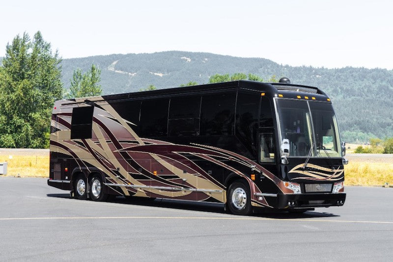 Luxury Motor Home - Sleeps 6 with 1 1/2 Bath